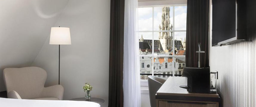 NH Brussels Carrefour de l`Europe - Standard Room View